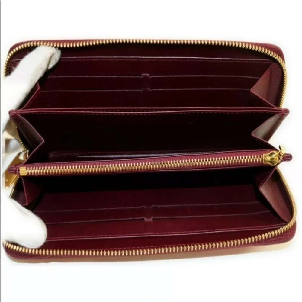 Louis Vuitton Vernis Graffiti Zippy Wallet